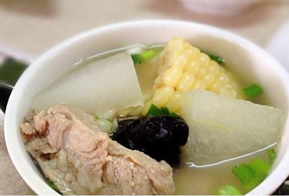 解暑化湿 推荐藿香冬瓜排骨汤