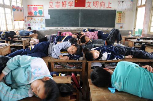 小学生多睡午觉成绩或更好