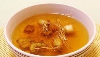 小儿风寒感冒大葱生姜可食疗