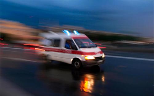 整顿黑救护车须疏堵结合