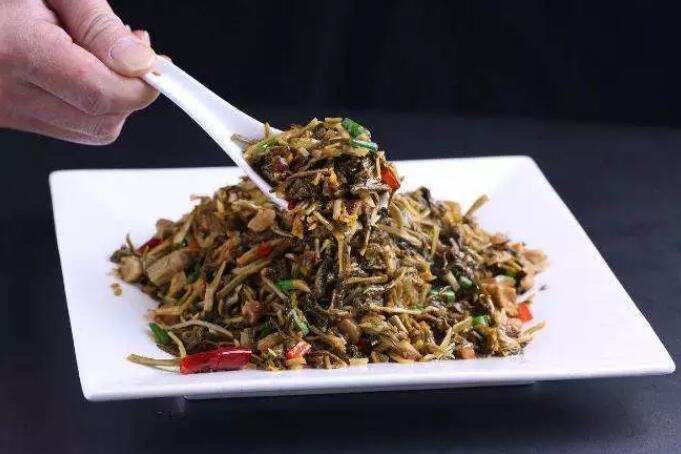 隔夜饭菜不用扔掉,可以放心食用?营养师:前提是做好这几点(图2) 隔夜饭菜不用扔掉,可以放心食用?营养师:前提是做好这几点(图2)