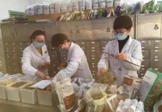 中医药抗“疫”效果怎样？