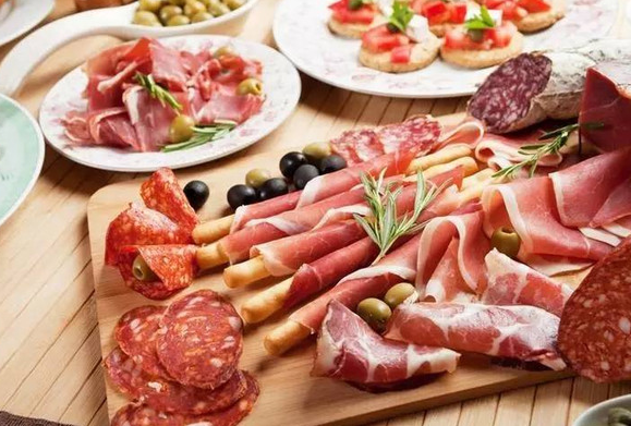 常吃加工肉和碳酸饮料，心脑血管病死亡风险上升58%