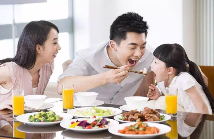 夏季父母哪些行为会伤害孩子？
