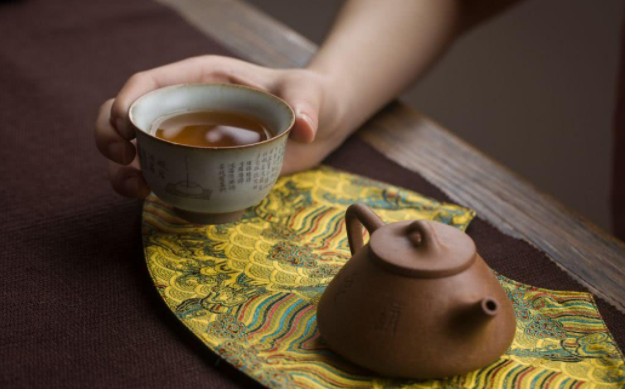 哪2种茶不能喝？赶紧提醒身边喝茶的人